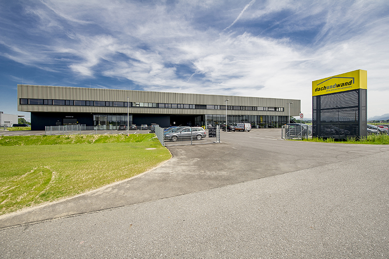 Dänische STARK Group kauft Dach & Wand Handels GmbH